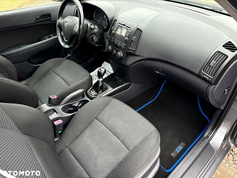 Hyundai i30 1.4 Comfort - 12