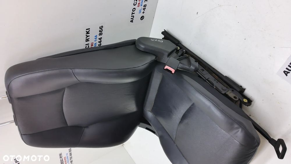 Mercedes C Klasa W203 Siedzenia Fotele Przód Skóra Czarna - 13