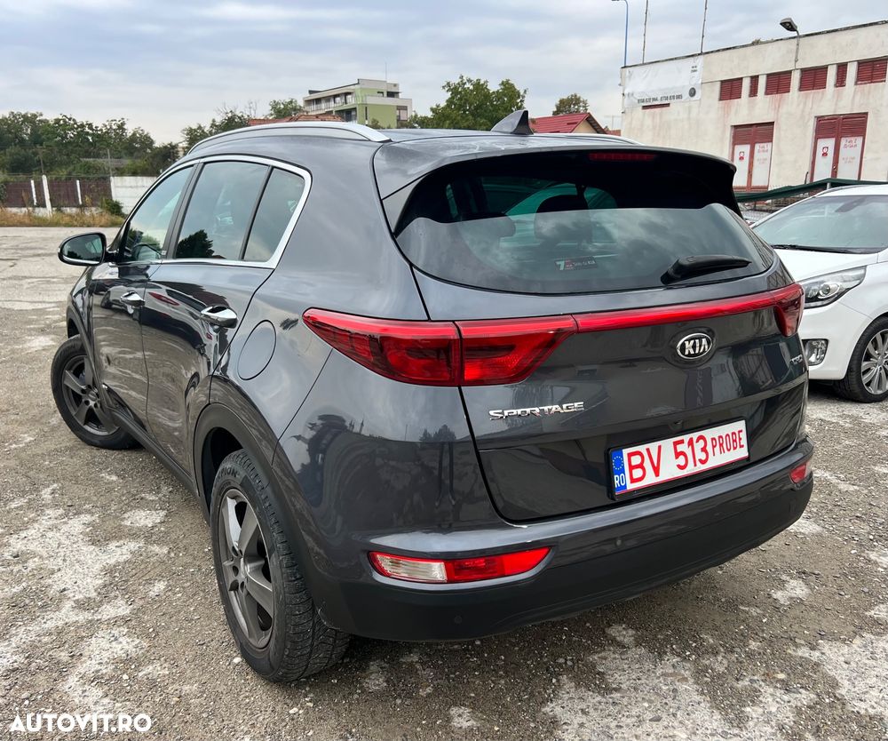 Kia Sportage 2,0 CRDI AWD Aut. Vision - 4