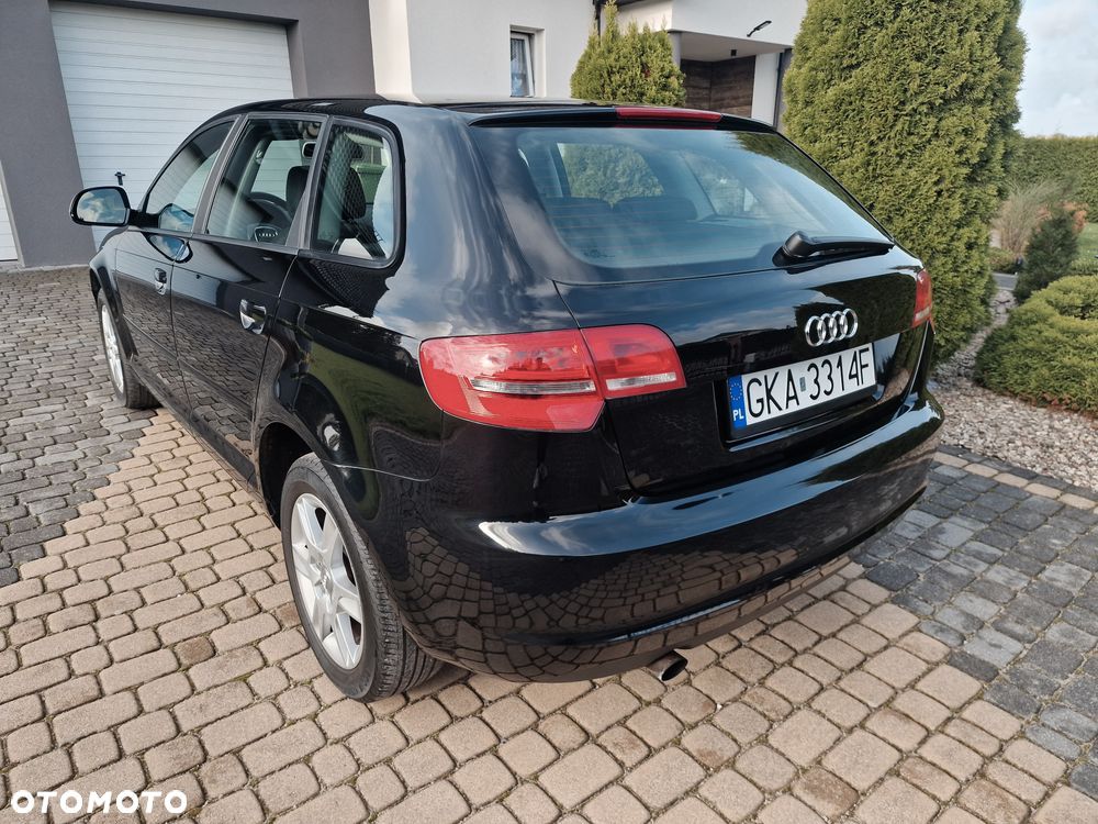 Audi A3 Sportback 1.6 Ambiente - 9