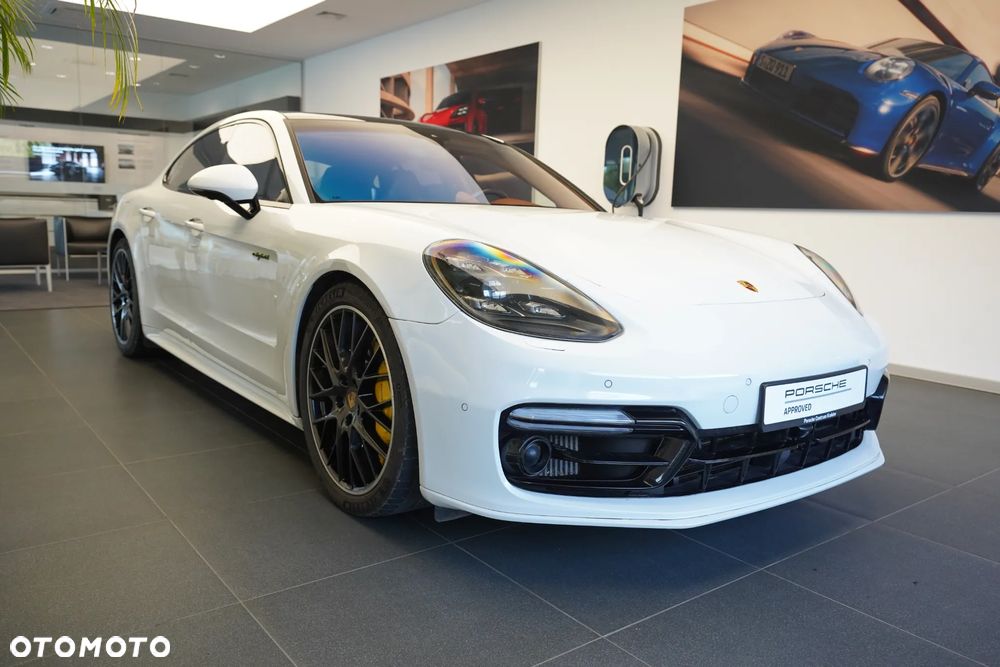 Porsche Panamera Turbo S e-Hybrid - 4