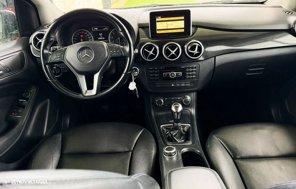 Mercedes-Benz B 180 BlueEFFICIENCY - 9