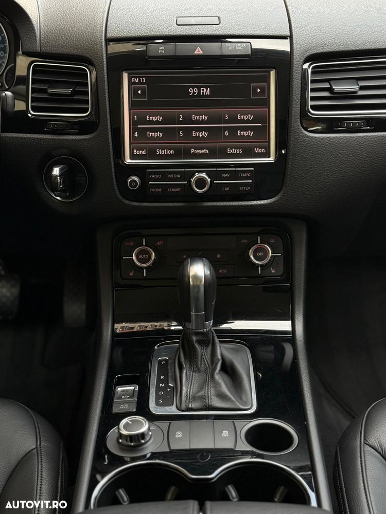 Volkswagen Touareg - 7