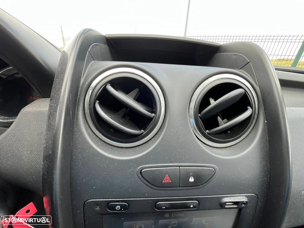 Dacia Duster 1.5 dCi Prestige - 17