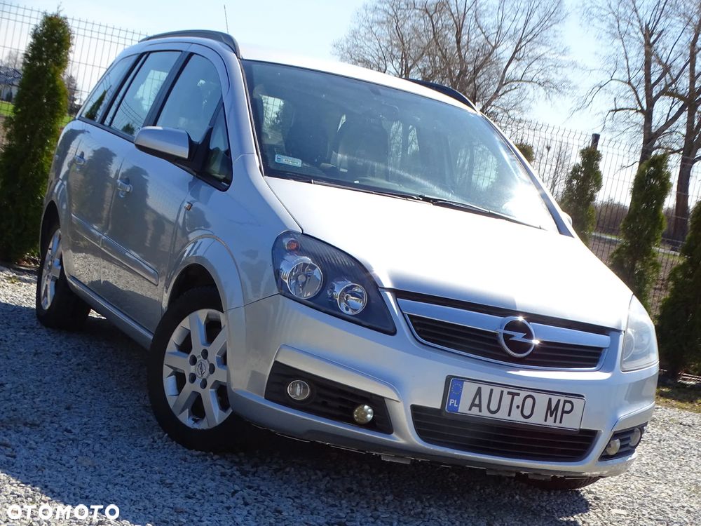 Opel Zafira 2.2 Enjoy - 1