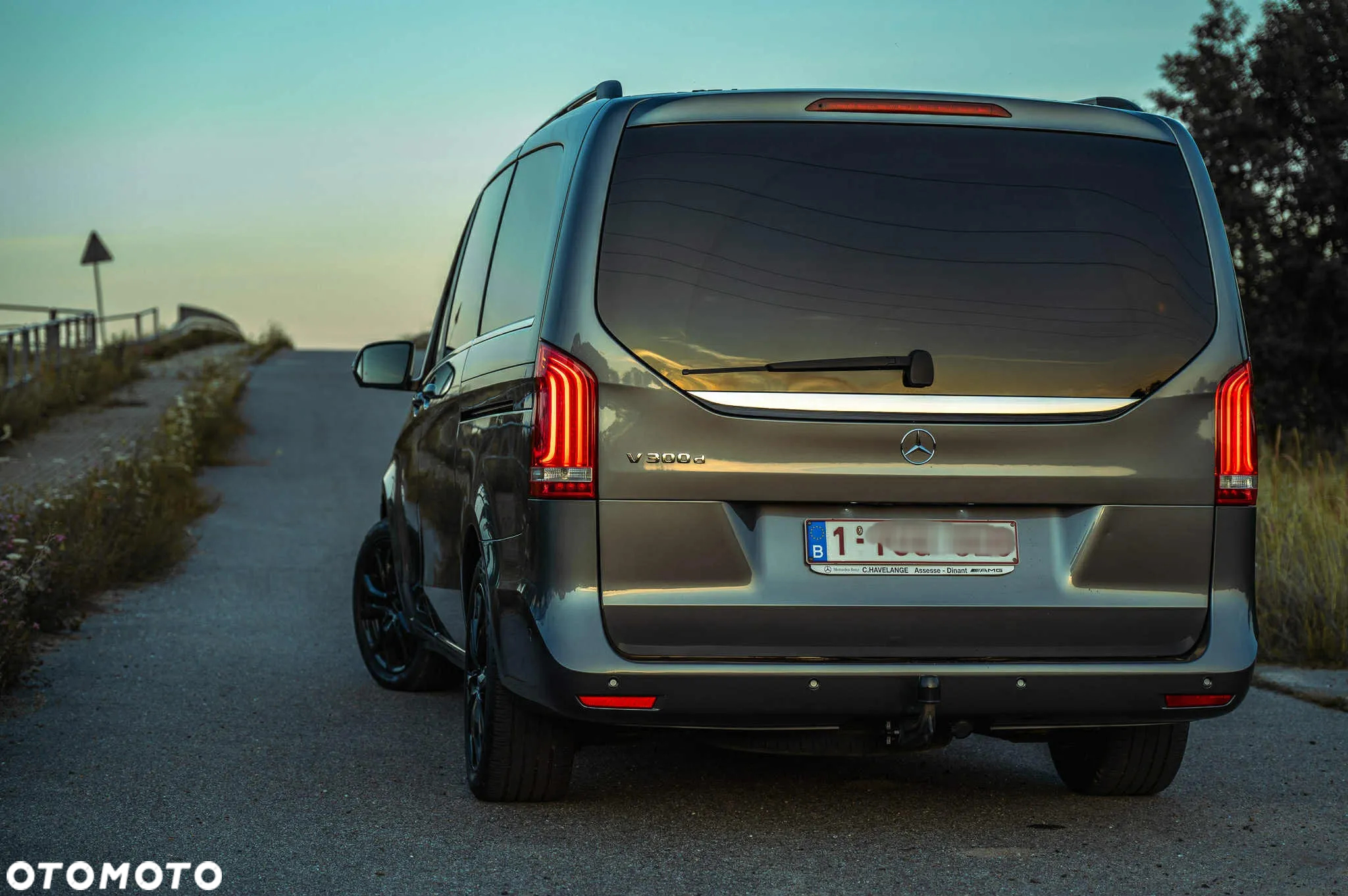 Mercedes-Benz Klasa V 300 d lang 9G-TRONIC Avantgarde Edition 2020 - 18