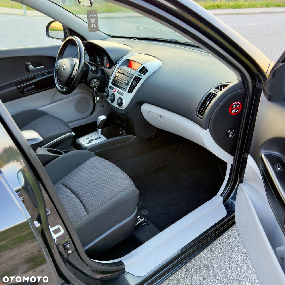 Kia Ceed 1.6 Comfort - 23