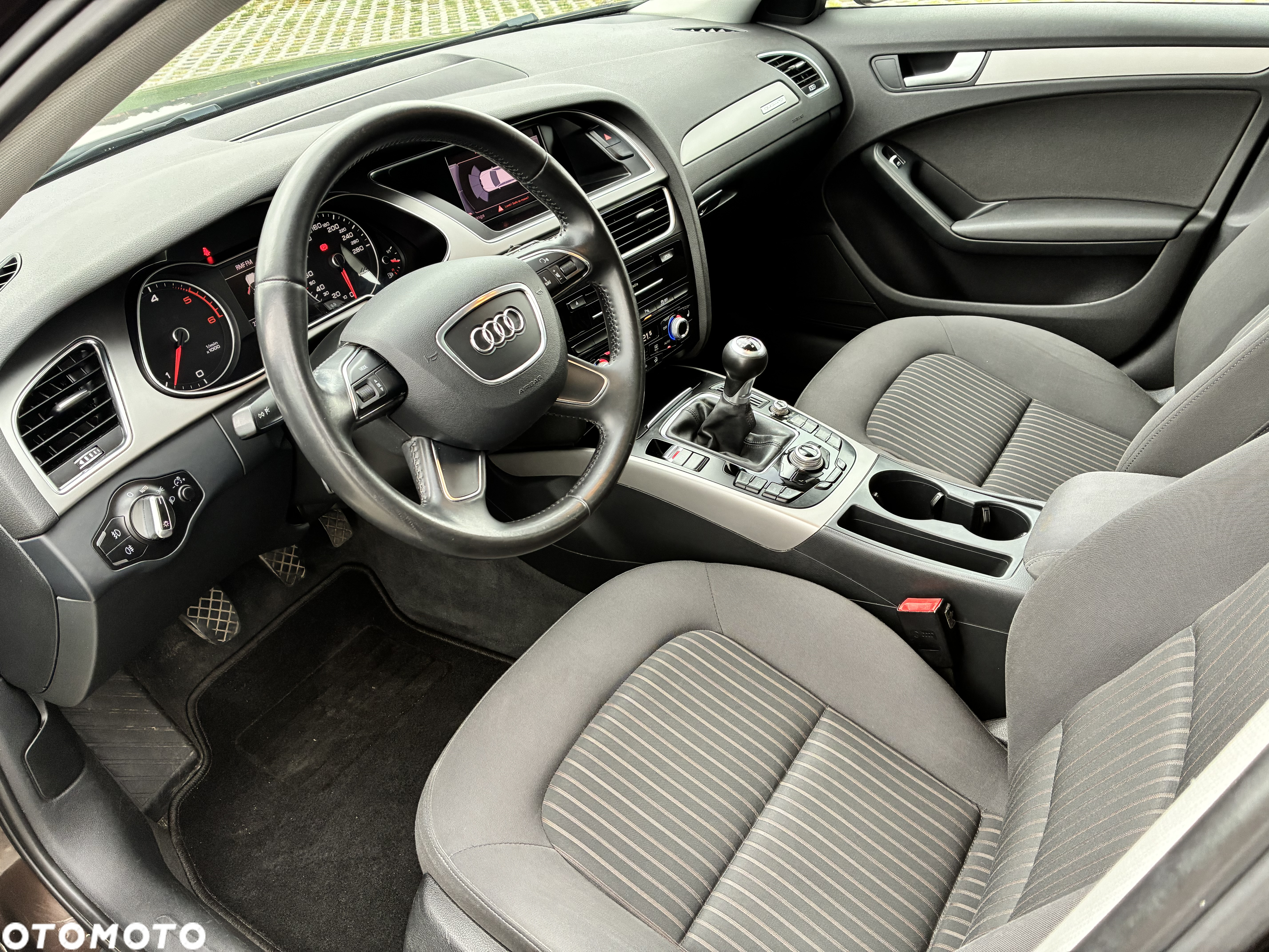 Audi A4 Avant 2.0 TDI DPF quattro Attraction - 12