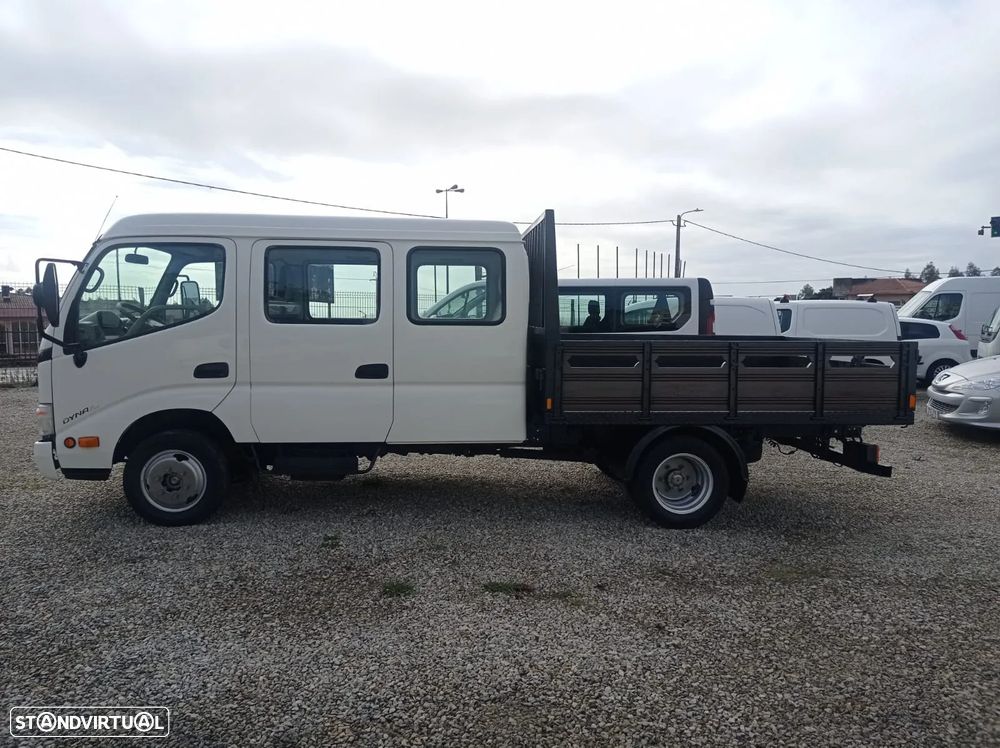 Toyota Dyna C/Tripla - 9