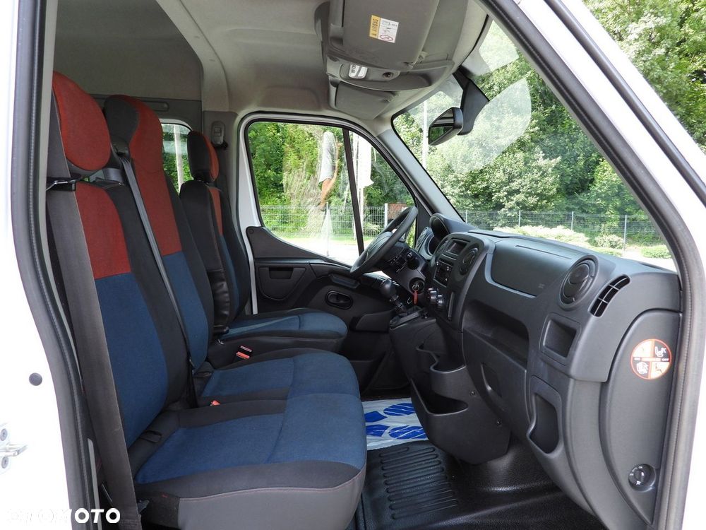 Renault MASTER FURGON BRYGADÓWKA 7 MIEJSC TEMPOMAT BLIŹNIACZE KOŁA KLIMATYZACJA  145KM - 32