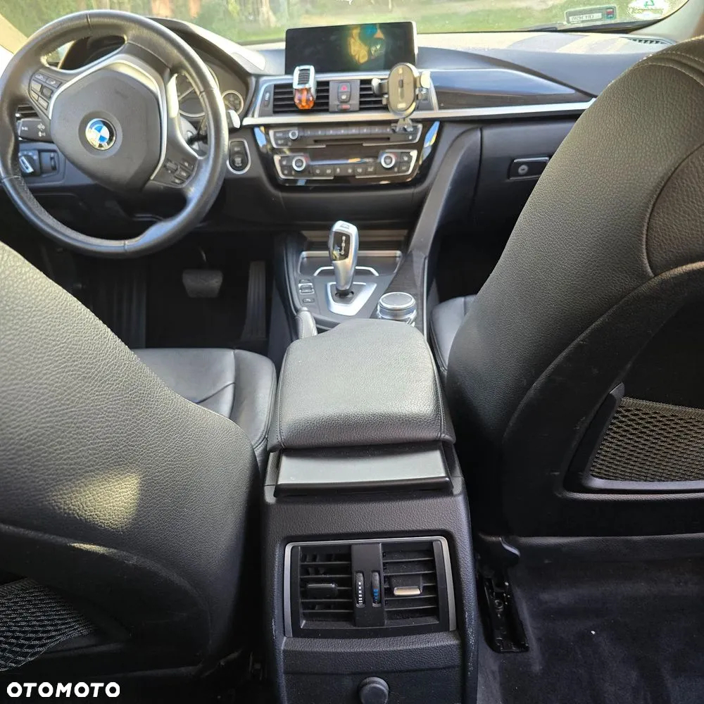 BMW Seria 3 320d Luxury Line - 6
