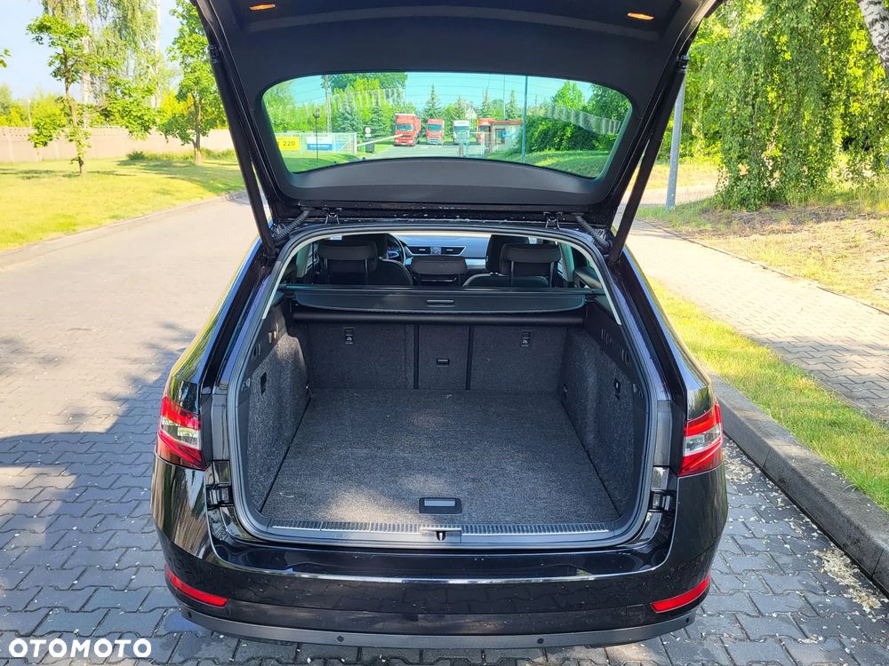 Skoda Superb 2.0 TDI 4x4 DSG Ambition - 17