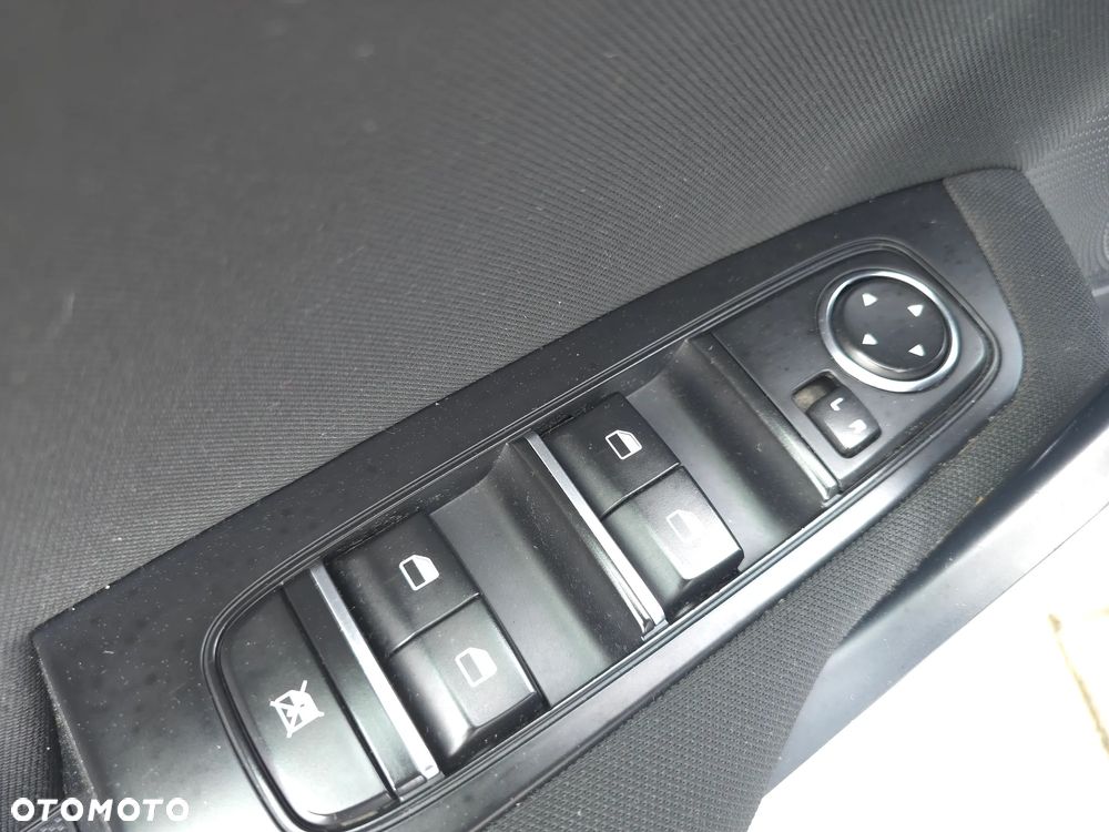 Kia Ceed 1.6 CRDi SCR L Business Line - 17