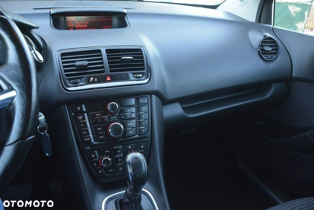 Opel Meriva - 23