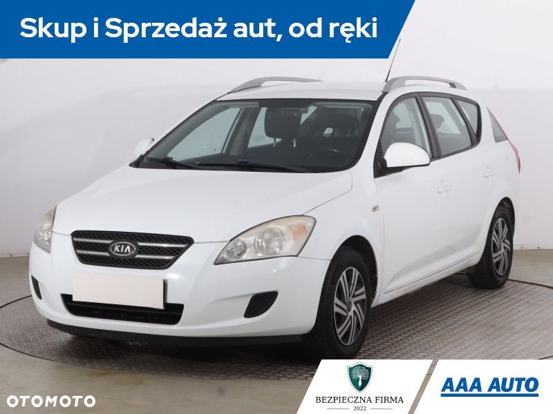 Kia Ceed - 3