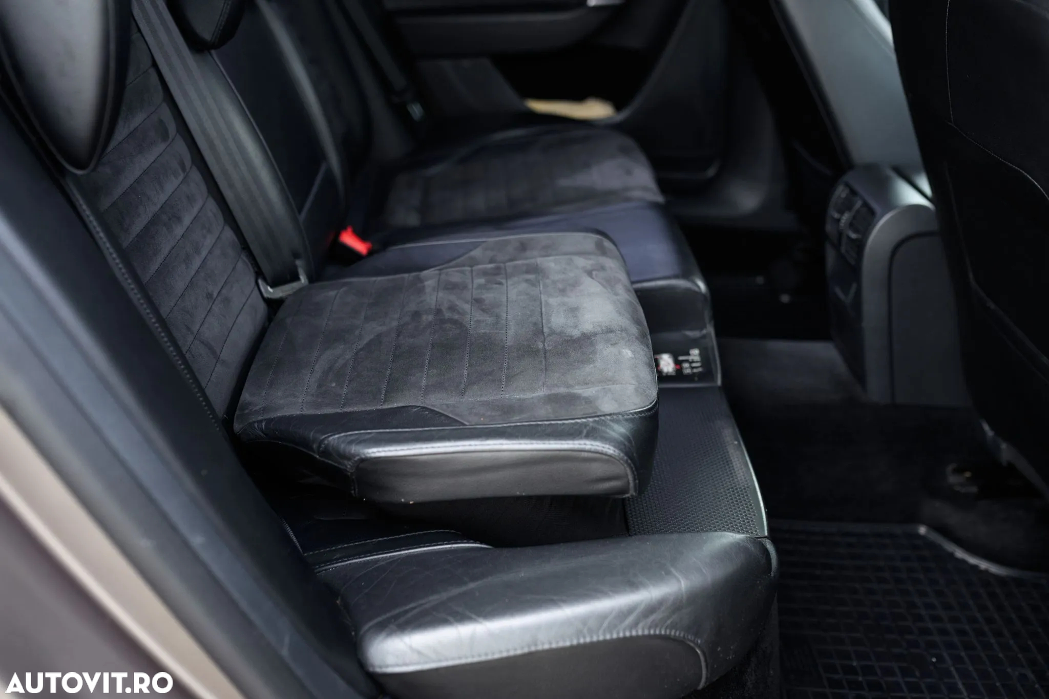 Volkswagen Passat 2.0 TDI BlueMotion Tehnology Comfortline - 19