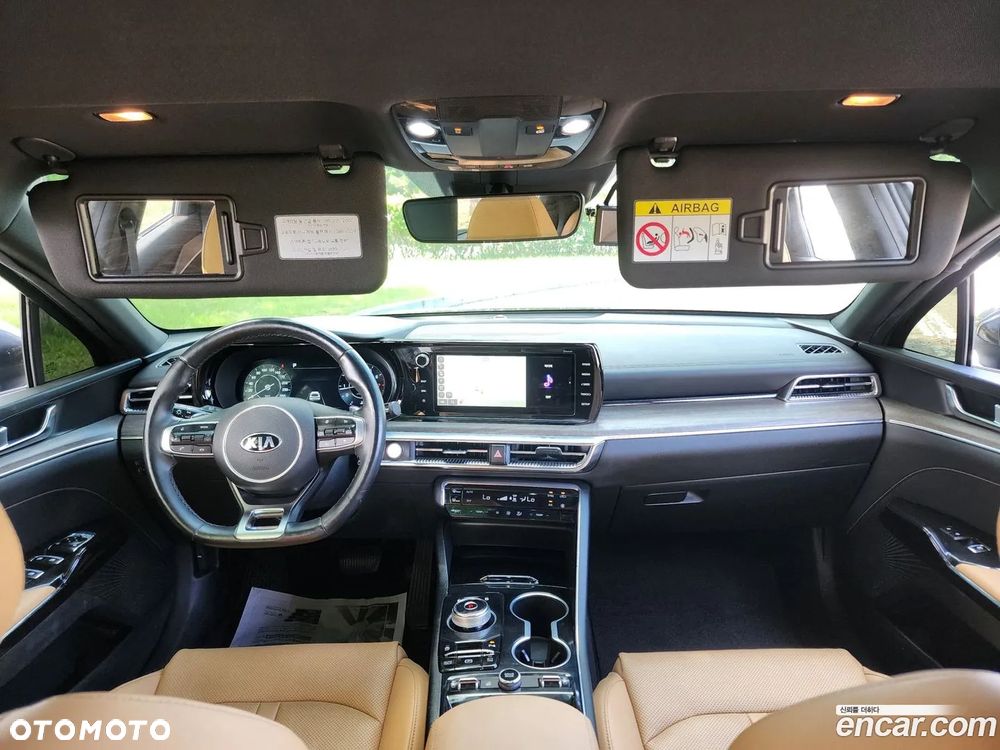 Kia K5 - 5