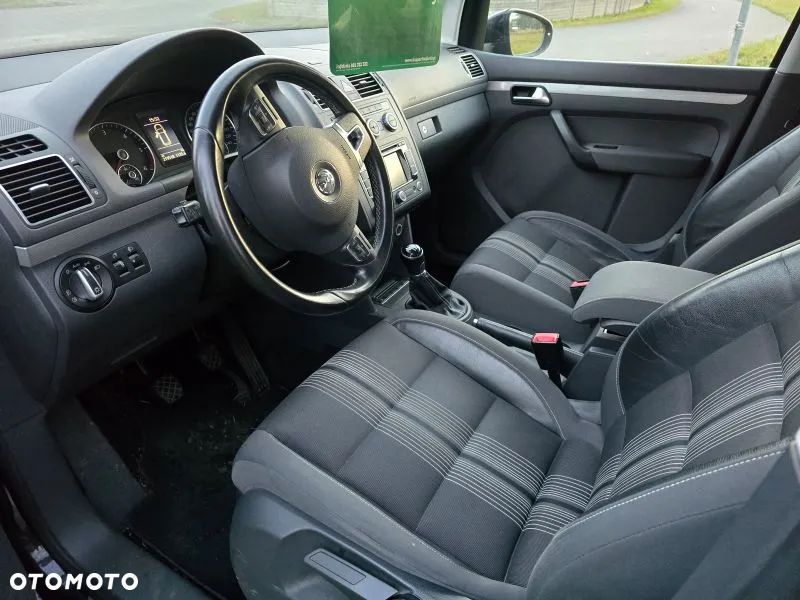 Volkswagen Touran 1.6 TDI DPF Comfortline - 6