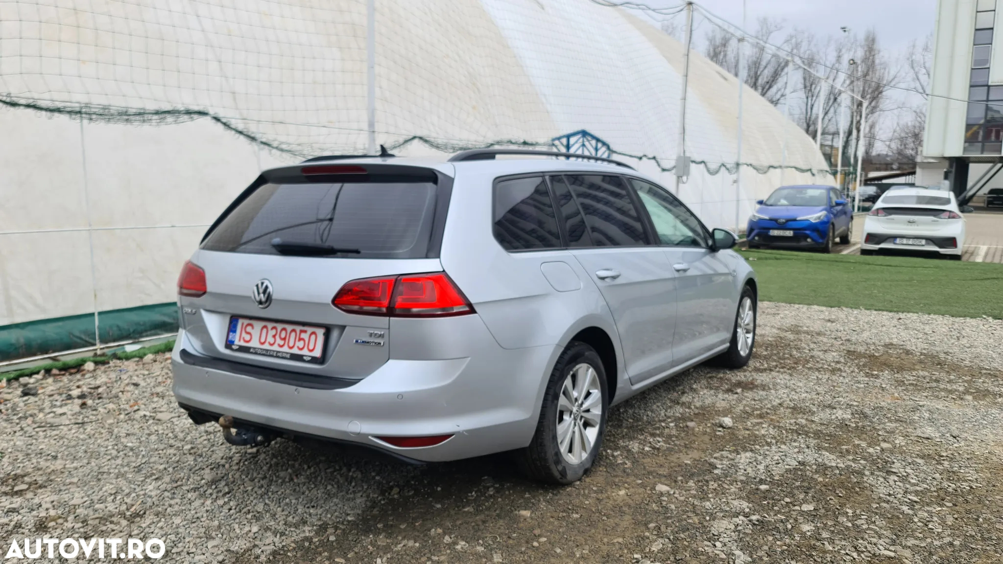 Volkswagen Golf 1.6 TDI BlueMotion Technology Comfortline - 3