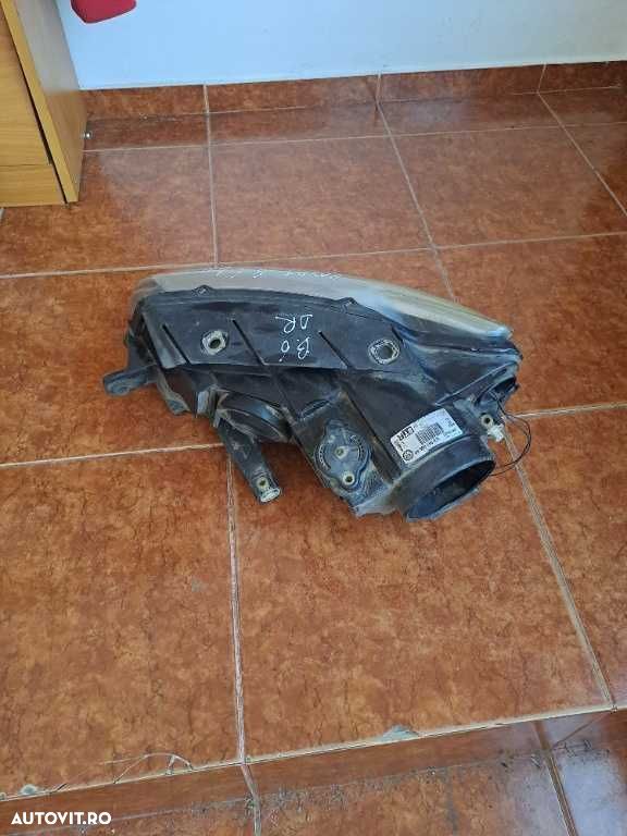 Far dreapta VW Passat B6 original Europa - 5