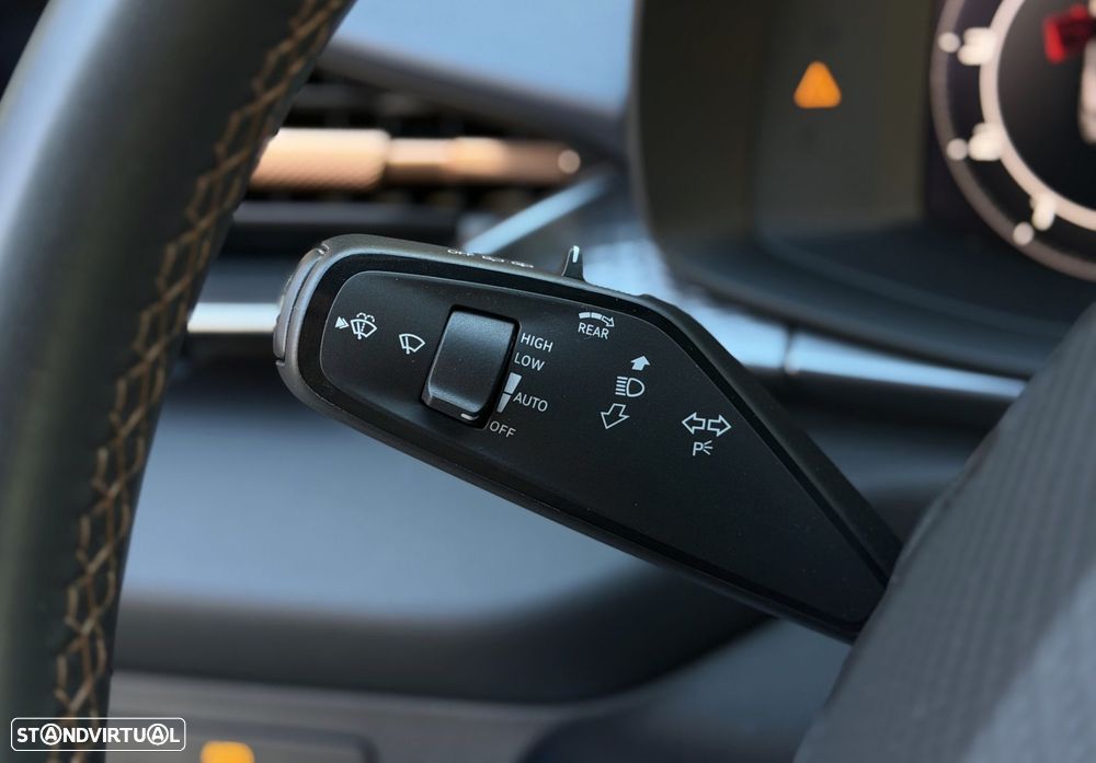 Cupra Terramar 1.5 e-Hybrid DSG - 13