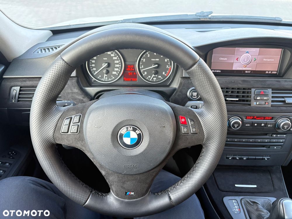 BMW Seria 3 335i - 40