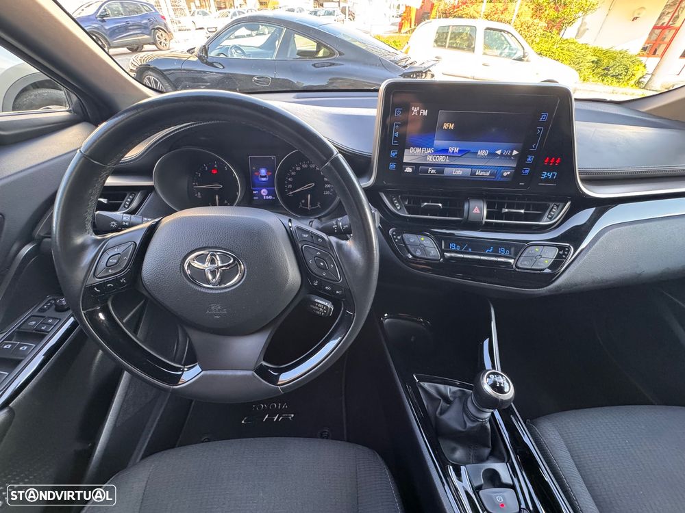 Toyota C-HR 1.2 Turbo - 10