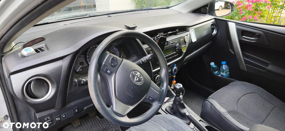 Toyota Auris 1.6 Active - 3