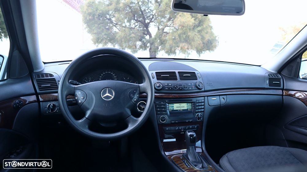 Mercedes-Benz E 200 CDI Auto Classic - 23