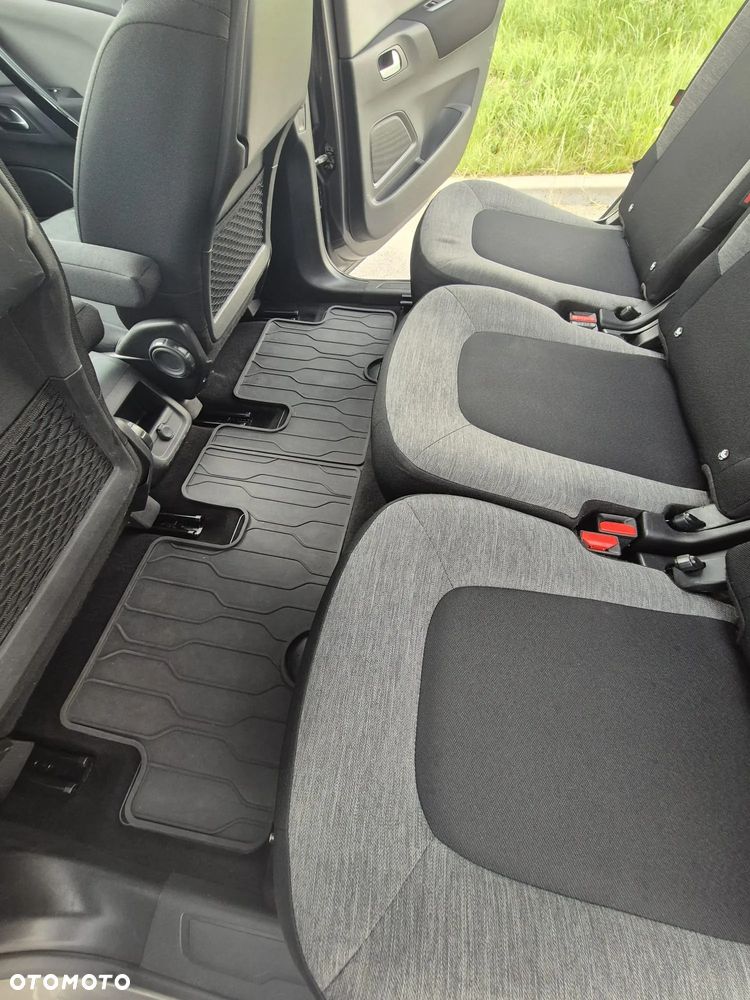 Citroën C4 Grand Picasso 1.2 PureTech MoreLife S&S - 6