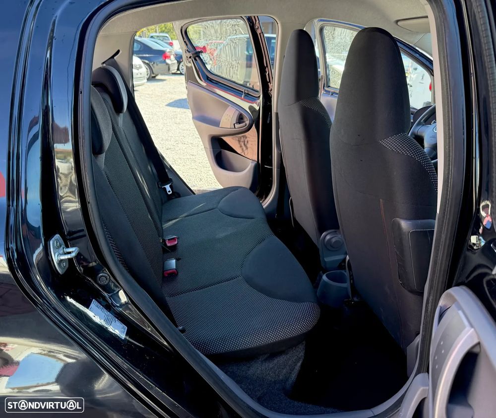 Toyota Aygo - 13