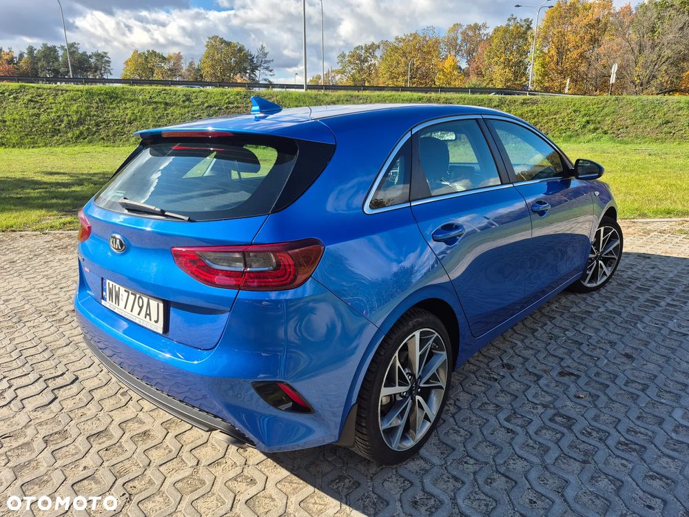 Kia Ceed Cee'd 1.4 L - 5