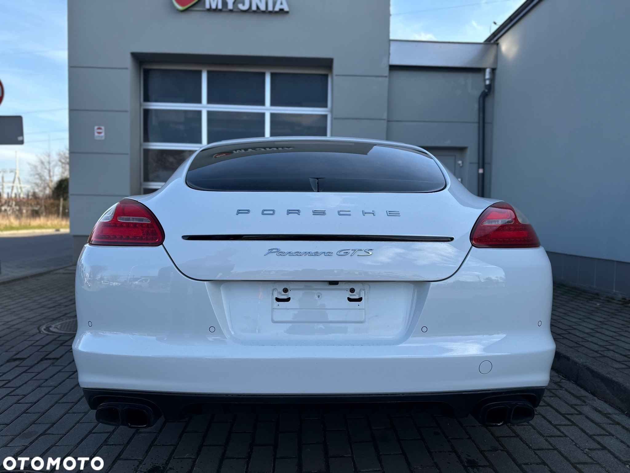 Porsche Panamera GTS PDK - 7
