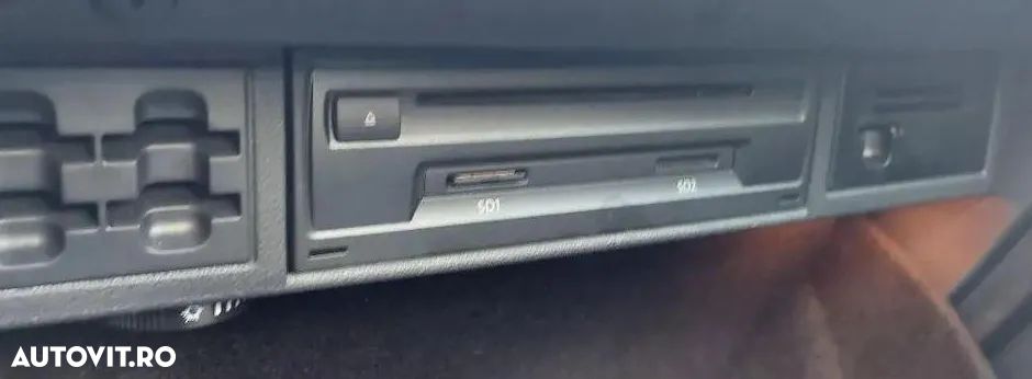 Volkswagen Golf 1.6 TDI Comfortline - 9