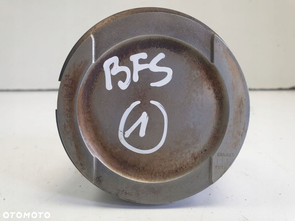 VW New Beetle 1.6 8V BFS TŁOK KORBOWÓD - 7