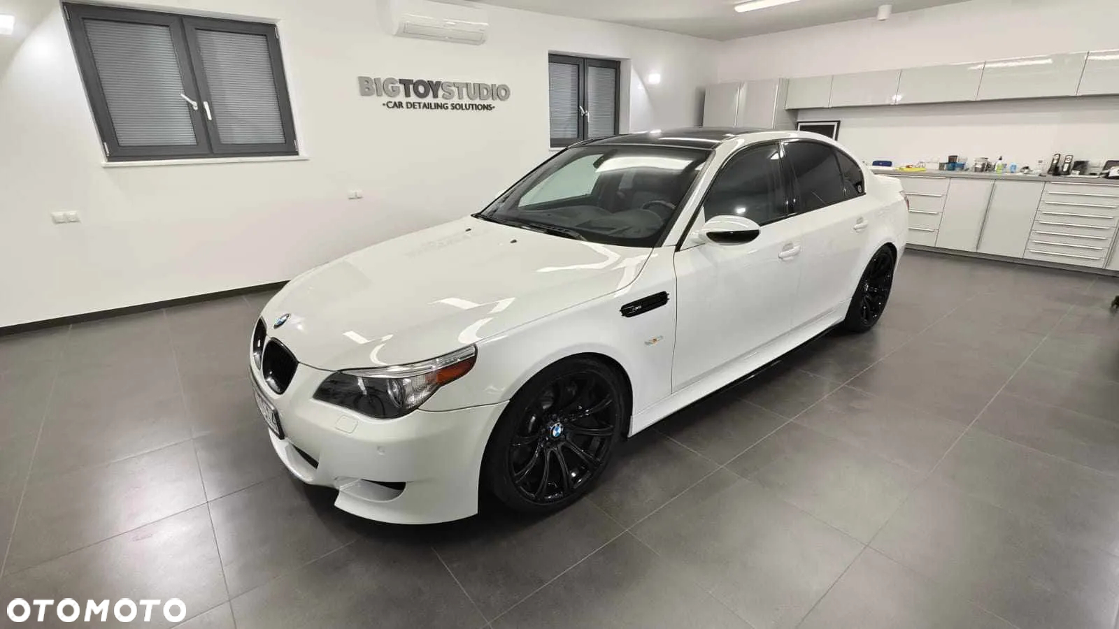 BMW M5 Standard - 8