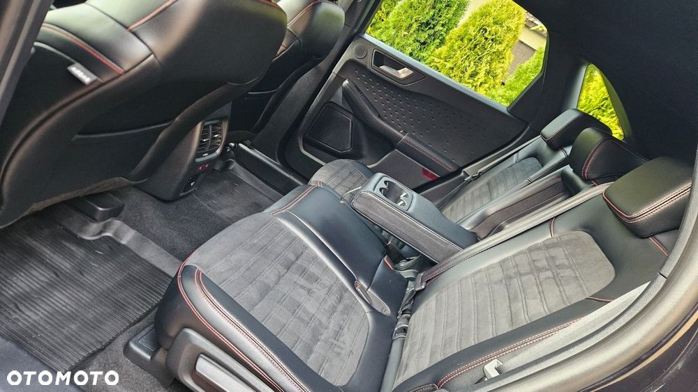 Ford Kuga 2.0 EcoBlue 4x4 ST-LINE X - 20