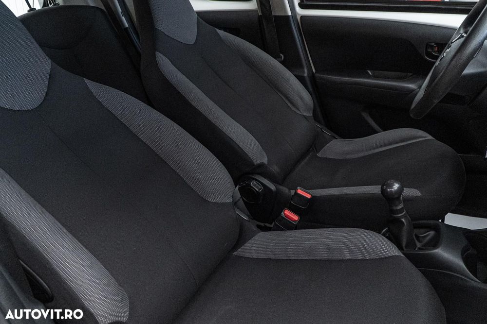 Toyota Aygo 1.0 VVY-I 5 usi X-style - 32