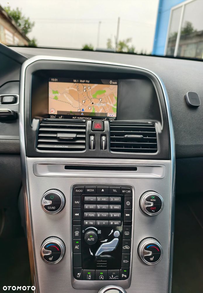 Volvo XC 60 D4 Geartronic Summum - 25