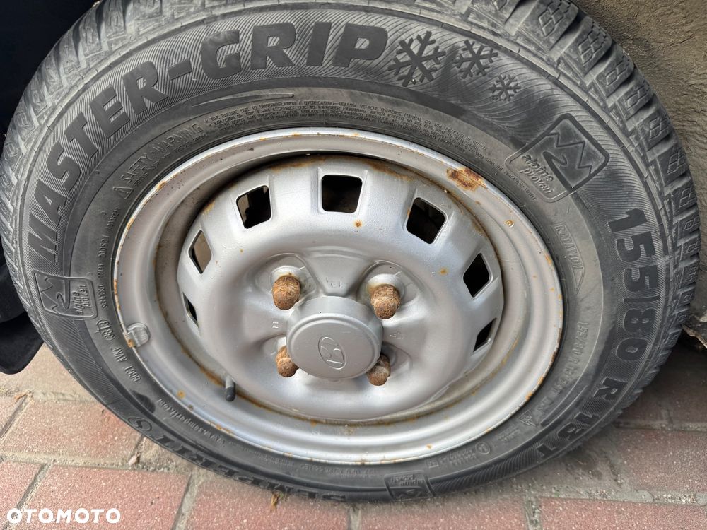 Hyundai Accent - 7