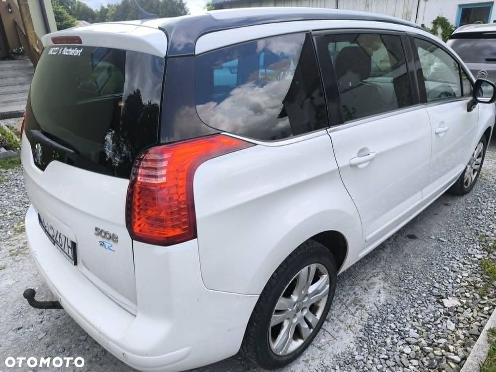 Peugeot 5008 HDI FAP 115 Allure - 3
