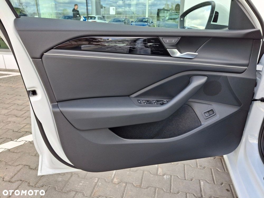 Volkswagen Passat Variant 1.5 TSI EVO Elegance DSG - 8