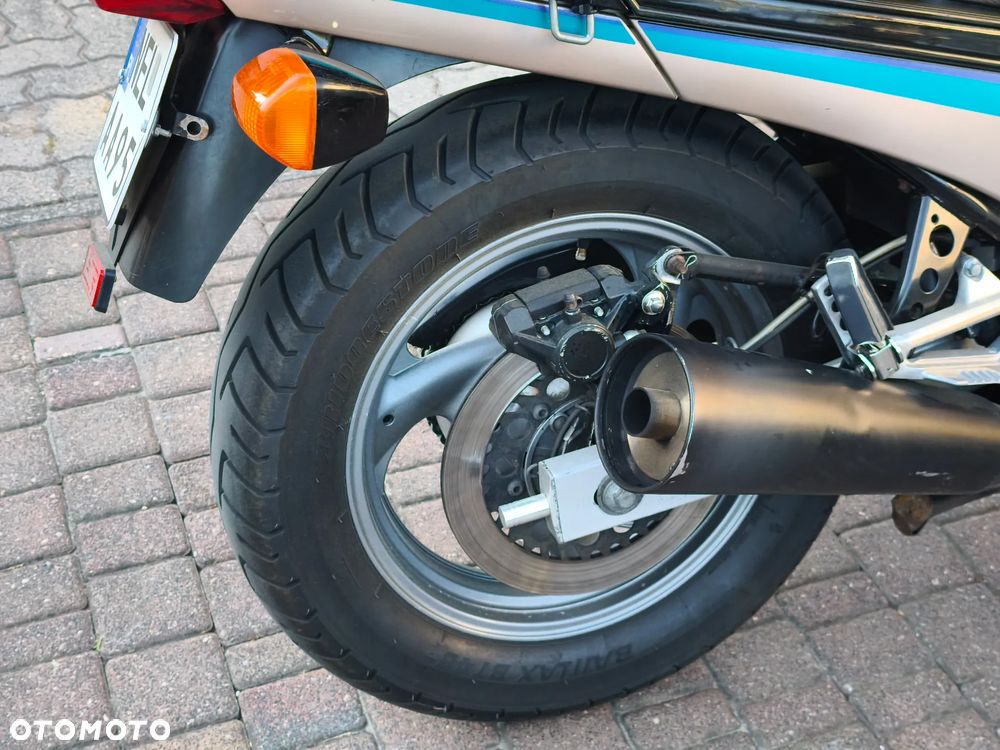 Yamaha FJ - 12