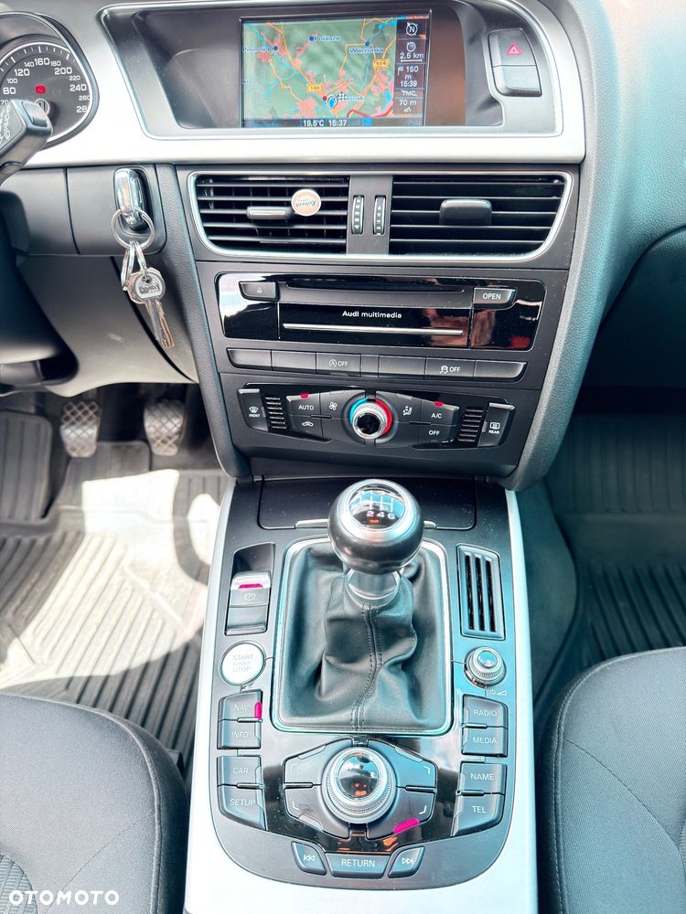Audi A4 Avant 2.0 TDI - 16