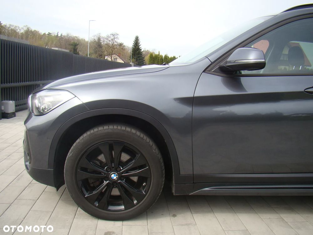 BMW X1 xDrive20d Sport Line - 6