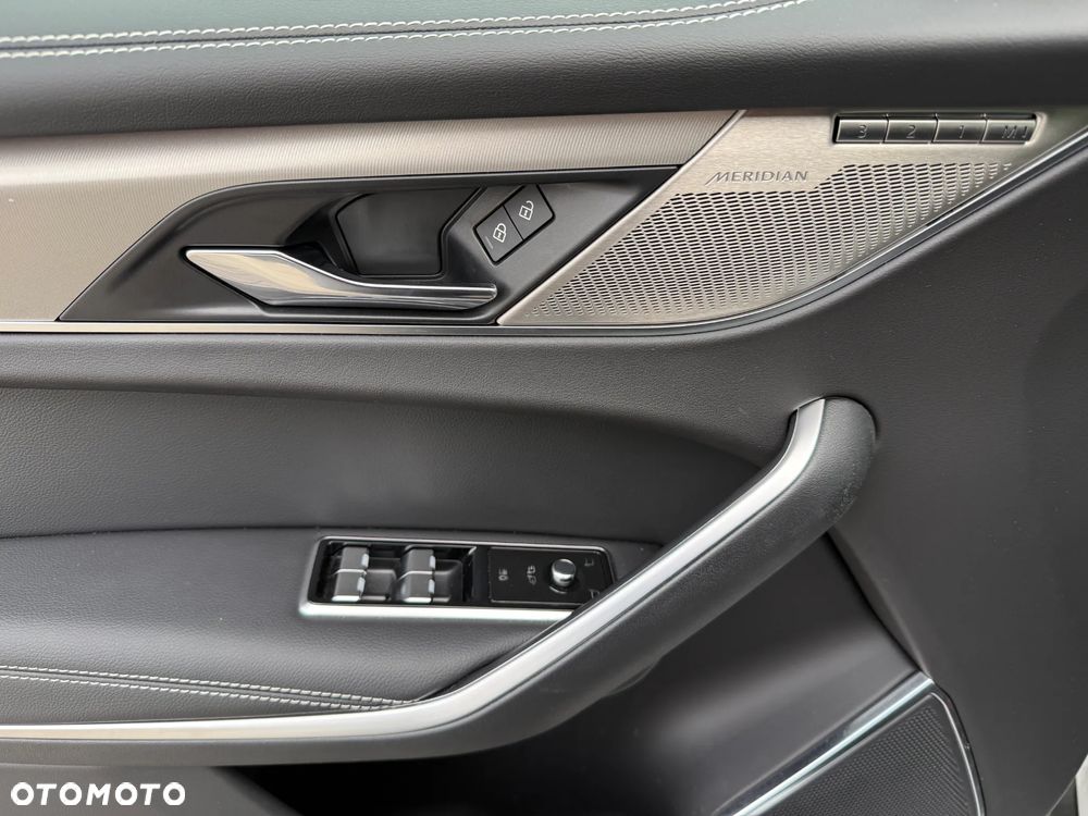 Jaguar F-Pace D200 AWD R-Dynamic SE - 15