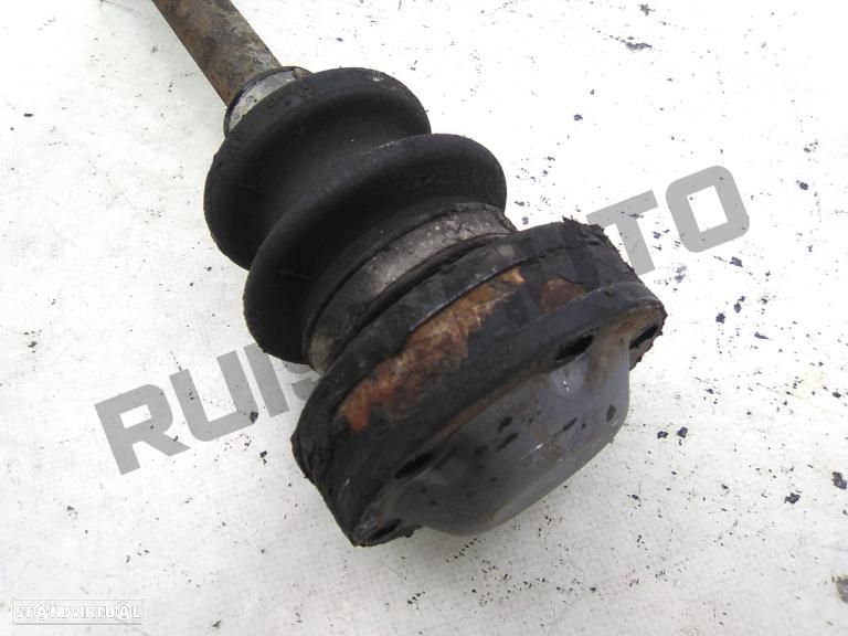 Transmissão Trás Direita  Mercedes W201 (190) [1982_1993] D 2.0 - 3