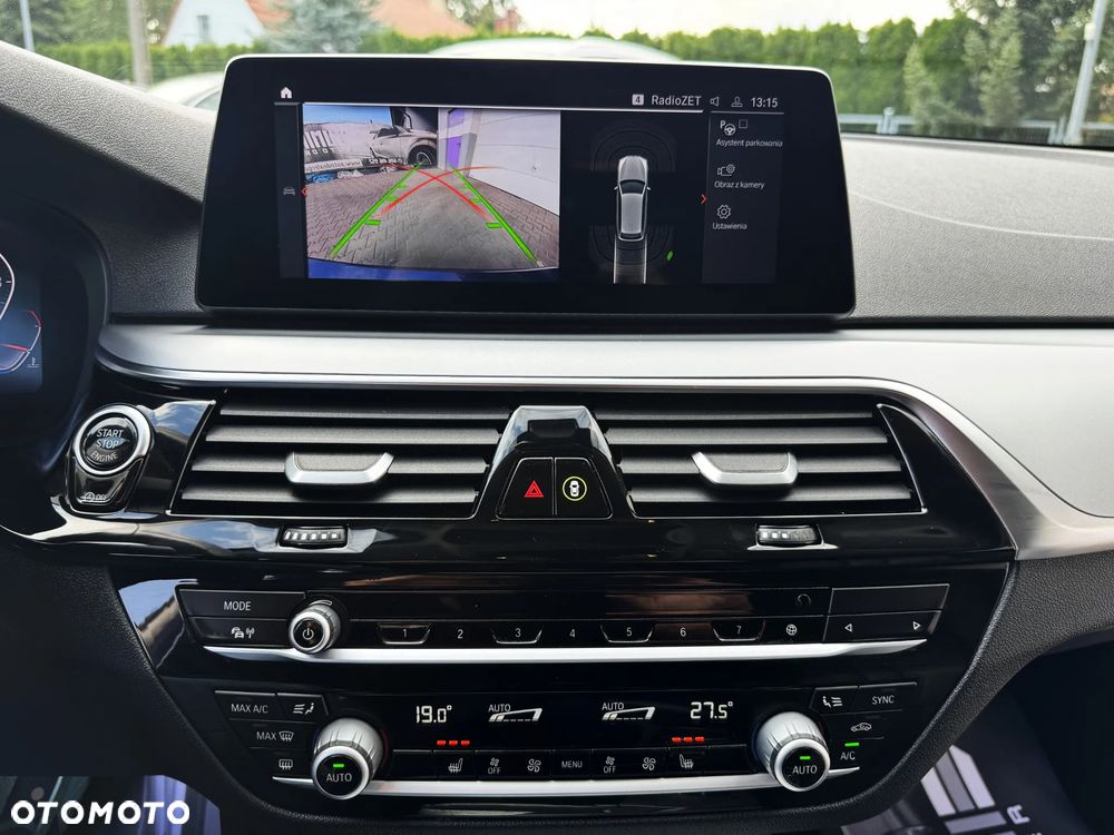 BMW Seria 5 520i Sport Line - 22