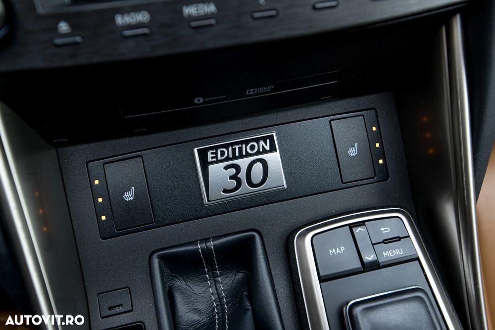 Lexus Seria IS 300h Luxury Line - 7