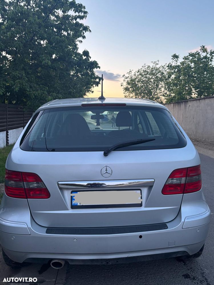 Mercedes-Benz B 180 - 3